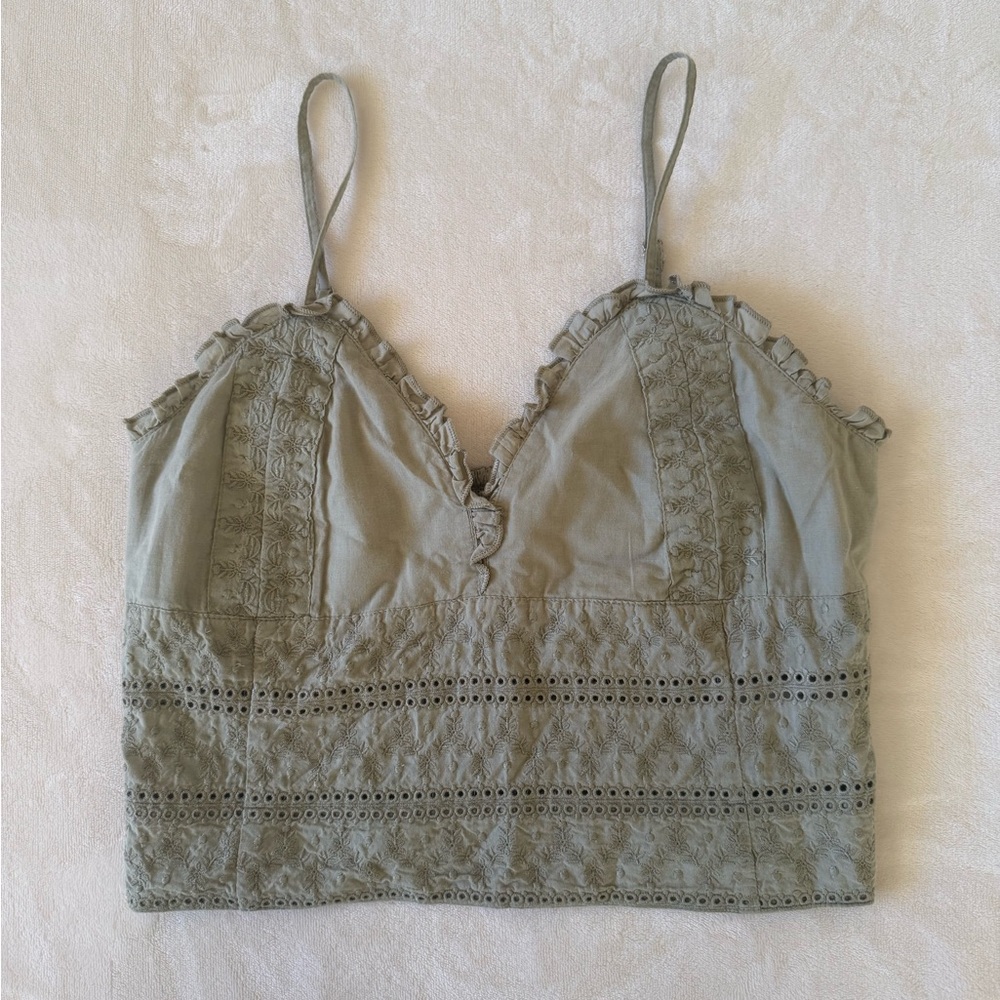 versona women’s green eyelet tank top size medium